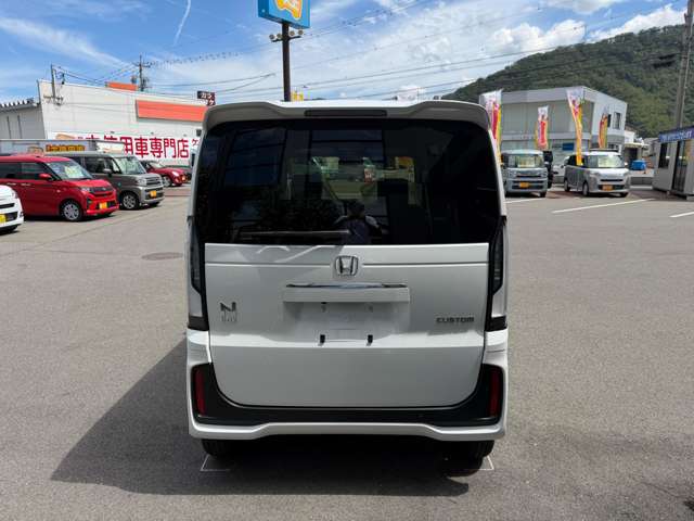 ホンダ Ｎ　ＢＯＸ カスタム ６６０ ４ＷＤ R8年 () 99