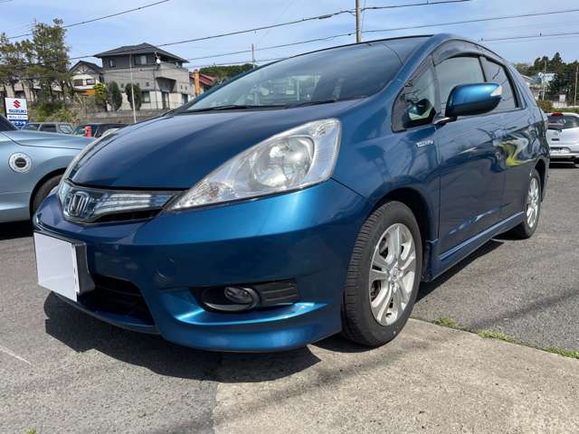 ホンダ フィット　シャトル　ハイブリッド １．３ Ｃ H25年 (関東) 99