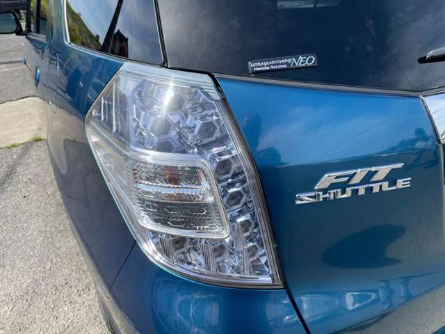 ホンダ フィット　シャトル　ハイブリッド １．３ Ｃ H25年 (関東) 99