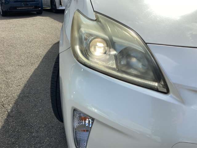 トヨタ プリウス １．８ Ｓ H25年 (近畿) 99