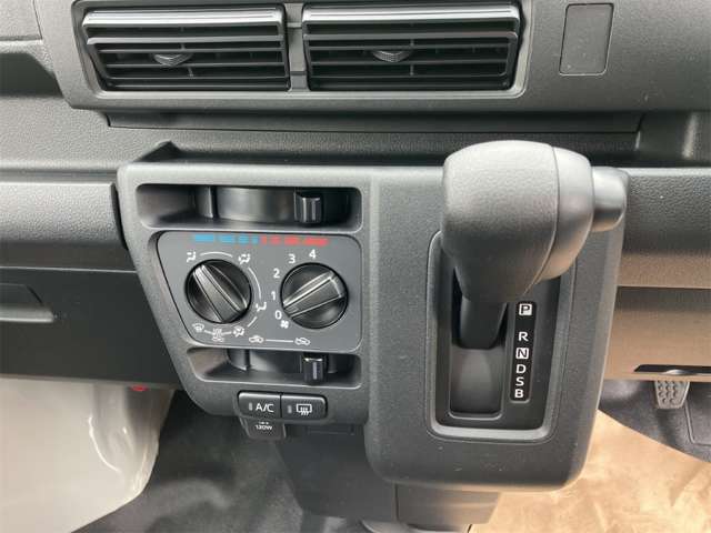 ダイハツ ハイゼットカーゴ ６６０ デラックス R8年 (近畿) 99