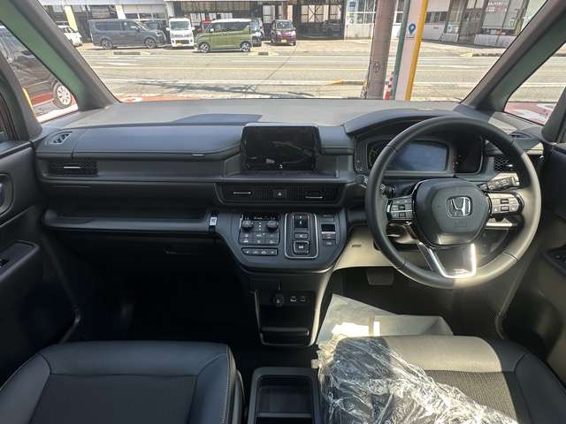 ホンダ ステップワゴン　ハイブリッド ２．０ Ｅ：ＨＥＶ スパーダ R8年 (東海) 99