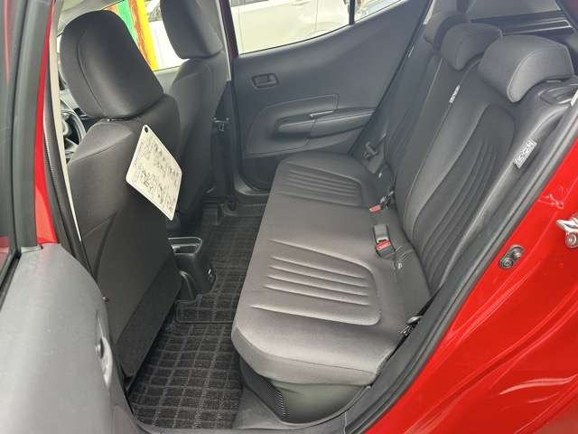 トヨタ アクア １．５ Ｘ ウェルキャブ 車イス収納装置付車（助手席ターンチルト付） R5年 (東海) 99
