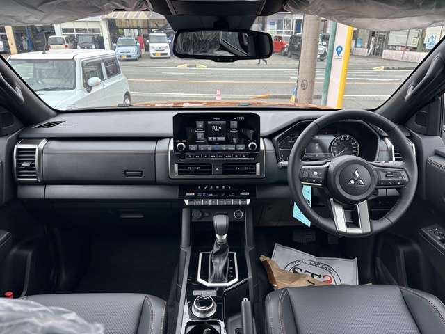 三菱 トライトン ２．４ ＧＳＲ ディーゼルターボ ４ＷＤ R7年 (東海) 99
