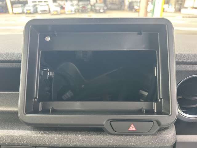 ホンダ Ｎ　ＢＯＸ カスタム ６６０ ターボ ブラック スタイル R8年 (東海) 99