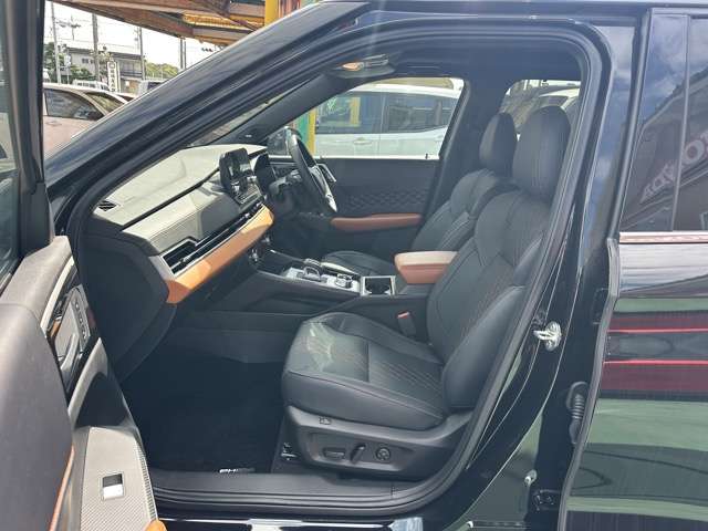 三菱 アウトランダーＰＨＥＶ ＰＨＥＶ ２．４ Ｐ ４ＷＤ R6年 (東海) 99