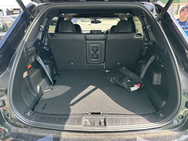 三菱 アウトランダーＰＨＥＶ ＰＨＥＶ ２．４ Ｐ ４ＷＤ R6年 (東海) 99