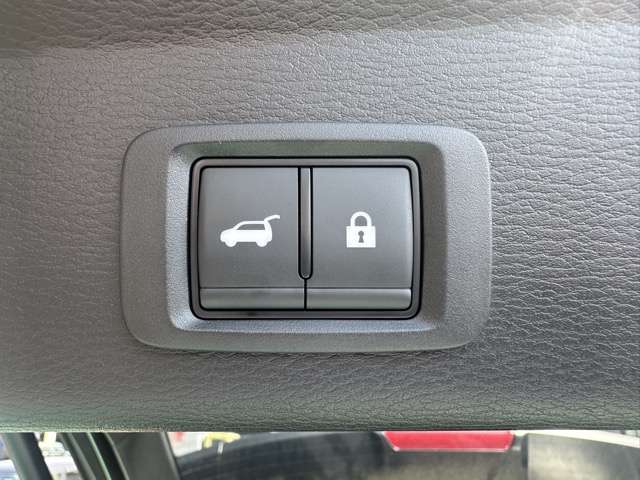 三菱 アウトランダーＰＨＥＶ ＰＨＥＶ ２．４ Ｐ ４ＷＤ R6年 (東海) 99