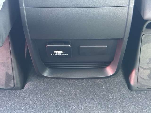 三菱 デリカ　Ｄ：５ ２．２ Ｐ ディーゼルターボ ４ＷＤ R7年 (東海) 99