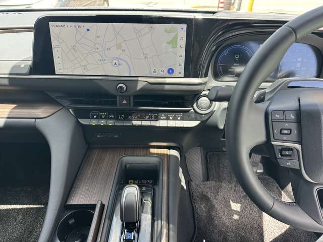 トヨタ クラウン ２．５ Ｚ ハイブリッド車 R7年 (東海) 99