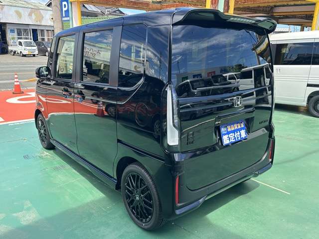 ホンダ Ｎ　ＢＯＸ カスタム ６６０ ターボ ブラック スタイル R8年 (東海) 99