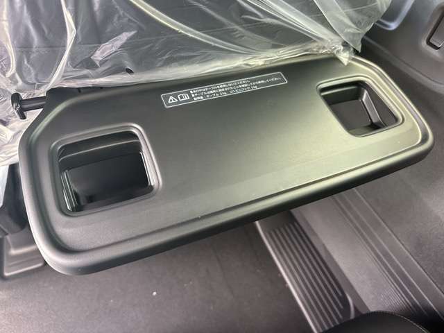 ホンダ Ｎ　ＢＯＸ カスタム ６６０ ターボ ブラック スタイル R8年 (東海) 99