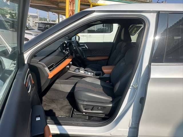 三菱 アウトランダーＰＨＥＶ ＰＨＥＶ ２．４ Ｐ ４ＷＤ R6年 (東海) 99