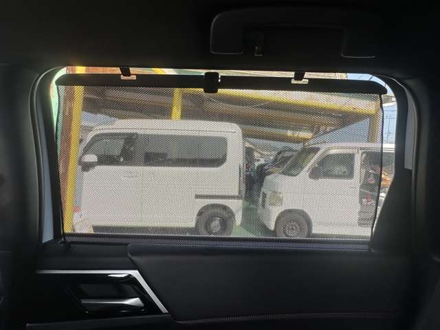 三菱 アウトランダーＰＨＥＶ ＰＨＥＶ ２．４ Ｐ ４ＷＤ R6年 (東海) 99