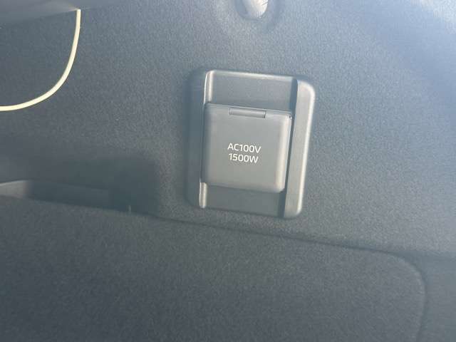 トヨタ クラウン　クロスオーバー　ハイブリッド ２．５ Ｇ アドバンスト レザー パッケージ Ｅ－ＦＯＵＲ ４ＷＤ R4年 (東海) 99
