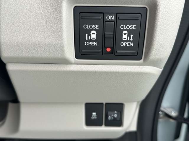 ホンダ Ｎ　ＢＯＸ ６６０ ファッションスタイル ２トーン R8年 (東海) 99