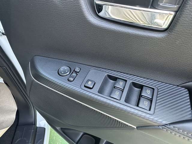 三菱 デリカ　Ｄ：５ ２．２ Ｐ ディーゼルターボ ４ＷＤ R6年 (東海) 99