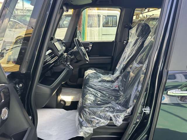 ホンダ Ｎ　ＢＯＸ カスタム ６６０ Ｌ R6年 (東海) 99