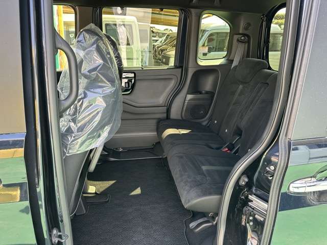 ホンダ Ｎ　ＢＯＸ カスタム ６６０ Ｌ R6年 (東海) 99