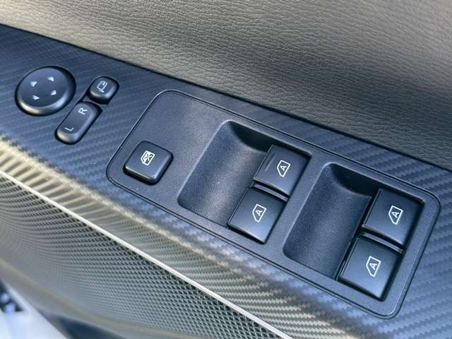 三菱 デリカ　Ｄ：５ ２．２ ジャスパー ディーゼルターボ ４ＷＤ R6年 (東海) 99
