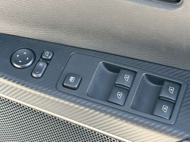 三菱 デリカ　Ｄ：５ ２．２ Ｐ ディーゼルターボ ４ＷＤ R7年 (東海) 99