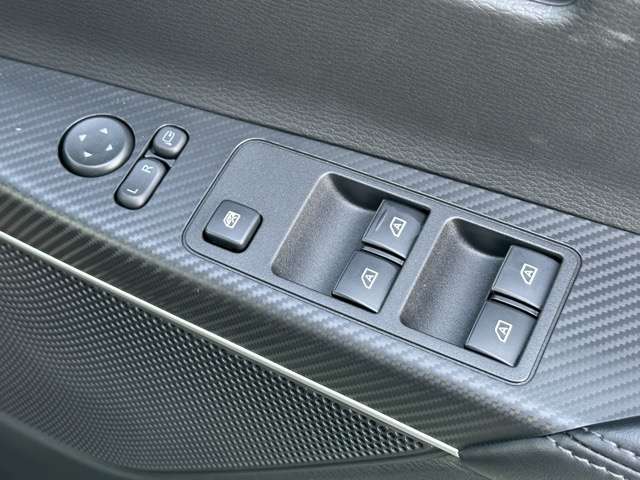 三菱 デリカ　Ｄ：５ ２．２ Ｐ ディーゼルターボ ４ＷＤ R6年 (東海) 99