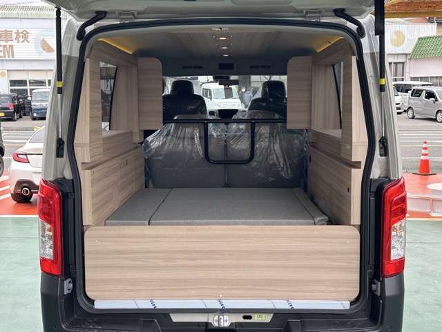 日産 キャラバンバン ２．４ グランド プレミアムＧＸ ＭＹＲＯＯＭ 折リ畳ミベッド ロングボティ ディーゼルターボ４ＷＤ R7年 (東海) 99
