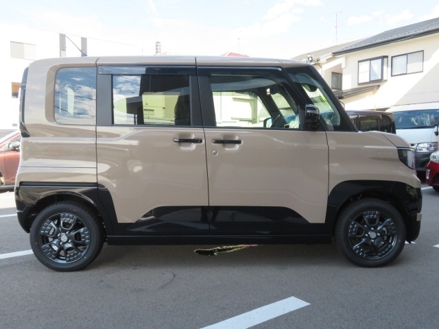 三菱 デリカ　ミニ ６６０ Ｇ プレミアム ４ＷＤ R8年 () 99