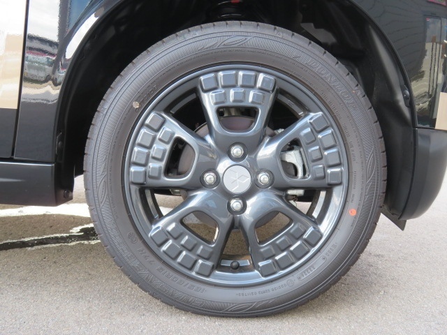 三菱 デリカ　ミニ ６６０ Ｇ プレミアム ４ＷＤ R8年 () 99
