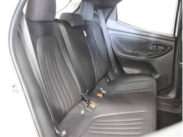 トヨタ ヤリス １．５ ハイブリッド Ｘ Ｅ－ＦＯＵＲ ４ＷＤ R6年 (北海道) 99