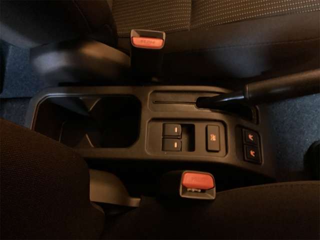 スズキ ジムニー　ノマド １．５ ＦＣ ４ＷＤ R8年 (近畿) 99