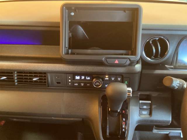 ホンダ Ｎ　ＢＯＸ カスタム ６６０ R8年 (近畿) 99