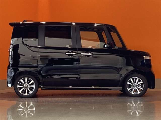 ホンダ Ｎ　ＢＯＸ カスタム ６６０ R8年 (近畿) 99