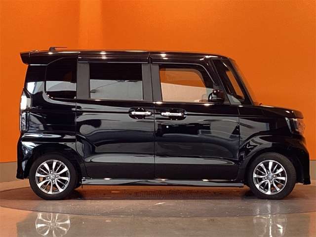 ホンダ Ｎ　ＢＯＸ カスタム ６６０ Ｌ R3年 (近畿) 99
