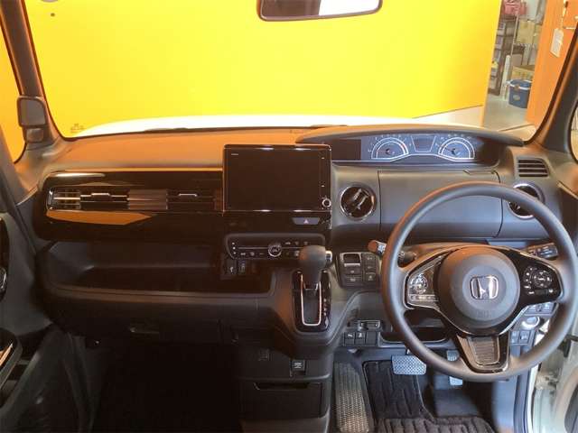 ホンダ Ｎ　ＢＯＸ カスタム ６６０ Ｌ R4年 (近畿) 99