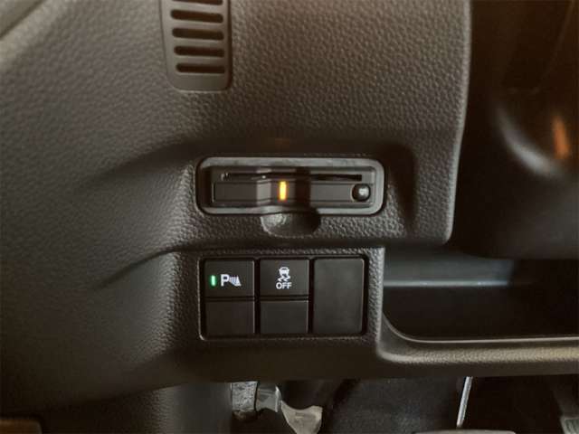 ホンダ Ｎ　ＢＯＸ カスタム ６６０ Ｌ R4年 (近畿) 99