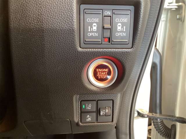 ホンダ Ｎ　ＢＯＸ カスタム ６６０ Ｌ R4年 (近畿) 99