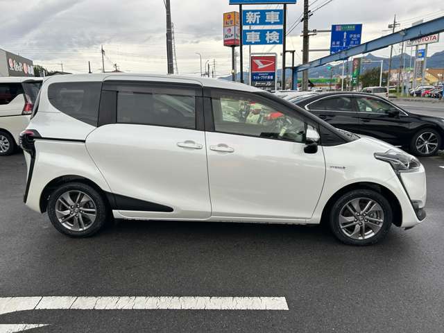 トヨタ シエンタ　ハイブリッド ハイブリッド １．５ Ｇ H28年 (関東) 99