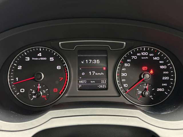 アウディ Ｑ３ ２．０ ＴＦＳＩ クワトロ １８０ＰＳ Ｓラインパッケージ ４ＷＤ H29年 (甲信越・北陸) 99