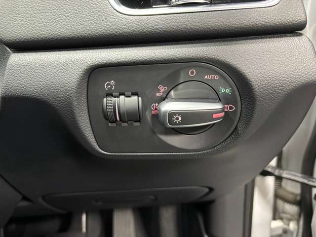 アウディ Ｑ３ ２．０ ＴＦＳＩ クワトロ １８０ＰＳ Ｓラインパッケージ ４ＷＤ H29年 (甲信越・北陸) 99
