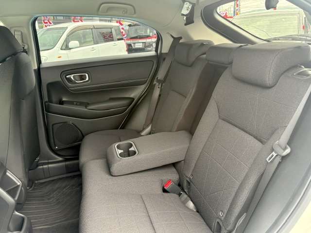 ホンダ ヴェゼル １．５ Ｅ：ＨＥＶ Ｘ ４ＷＤ R6年 (甲信越・北陸) 99