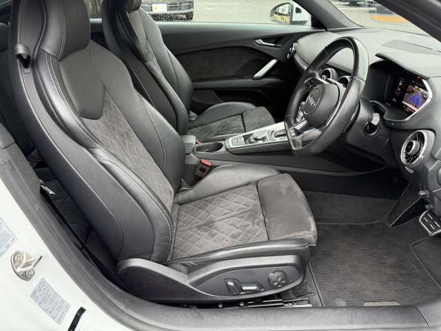 アウディ ＴＴ クーペ ４０ ＴＦＳＩ Ｓラインパッケージ R5年 (甲信越・北陸) 99