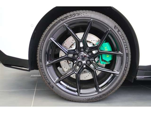 ロータス エメヤ Ｓ エグゼクティブシートパック４座席 R7年 (東北) 99