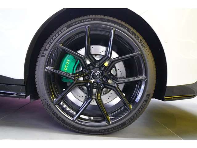 ロータス エメヤ Ｓ エグゼクティブシートパック４座席 R7年 (東北) 99