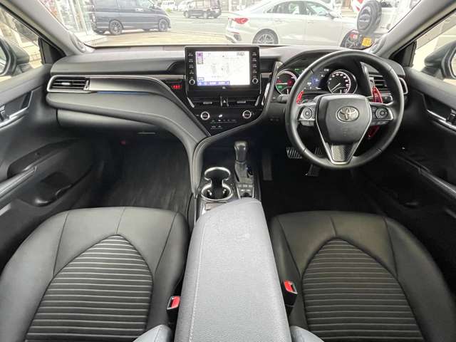 トヨタ カムリ ２．５ ＷＳ Ｅ－ＦＯＵＲ ４ＷＤ R4年 (東北) 99