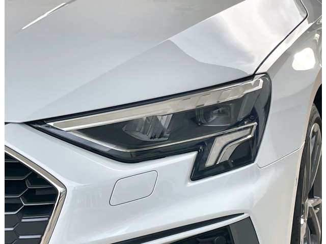 アウディ Ａ３　セダン ３０　ＴＦＳＩ　Ｓライン R3年 (東北) 99
