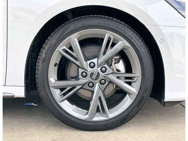 アウディ Ａ３　セダン ３０　ＴＦＳＩ　Ｓライン R3年 (東北) 99