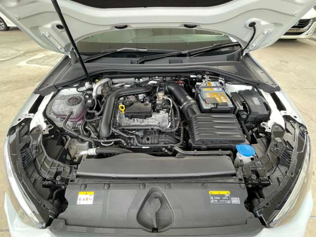 アウディ Ａ３　セダン ３０　ＴＦＳＩ　Ｓライン R3年 (東北) 99