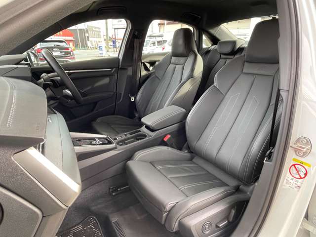 アウディ Ａ３　セダン ３０　ＴＦＳＩ　Ｓライン R3年 (東北) 99