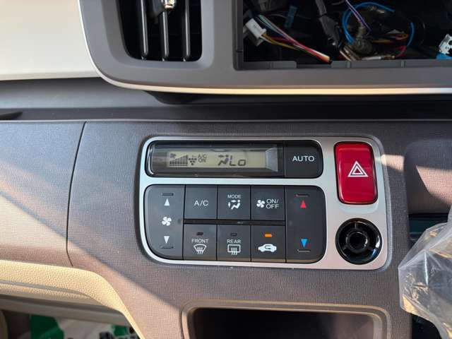 ホンダ Ｎ−ＯＮＥ ６６０ Ｇ Ｌパッケージ H28年 (関東) 99